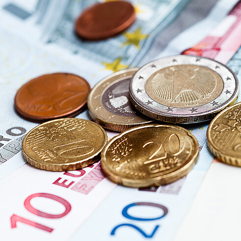 Euro Geldschein und Münzen