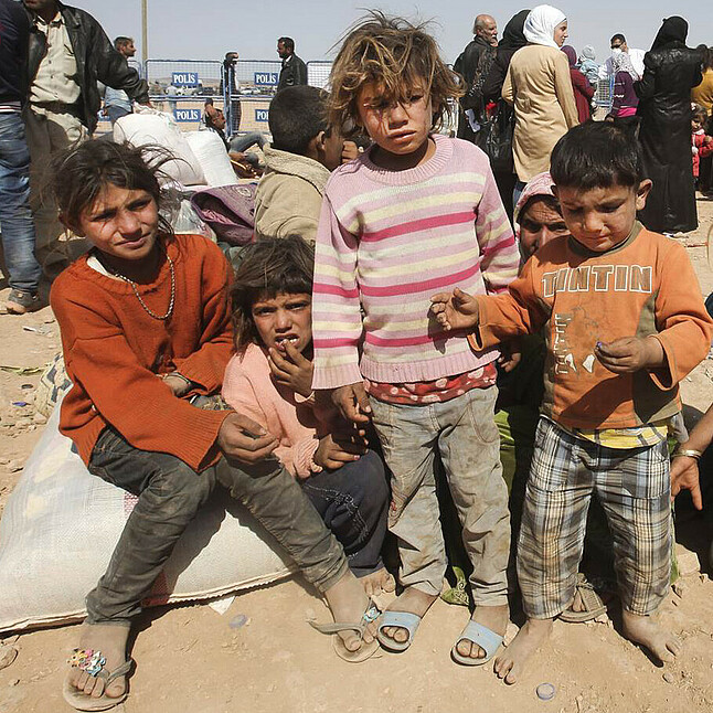 Syrische Flüchtlingskinder in Zeltlager