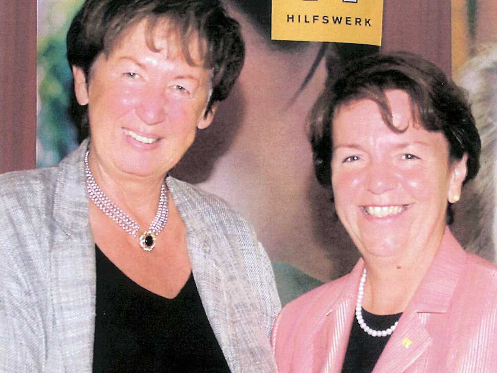 Liese Prokop und Pauline Gschwandtner im Jahr 2000