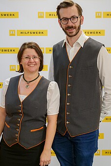 Hilfswerk Mitarbeiter in Hilfswerk Tracht