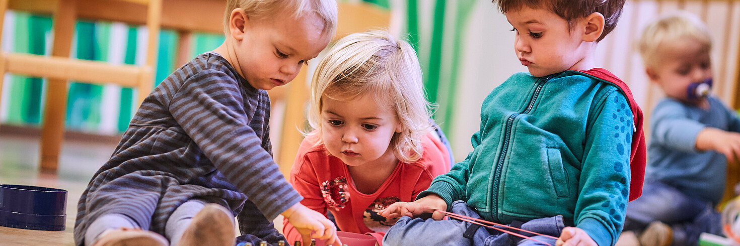 Kleinkinder beim Spielen