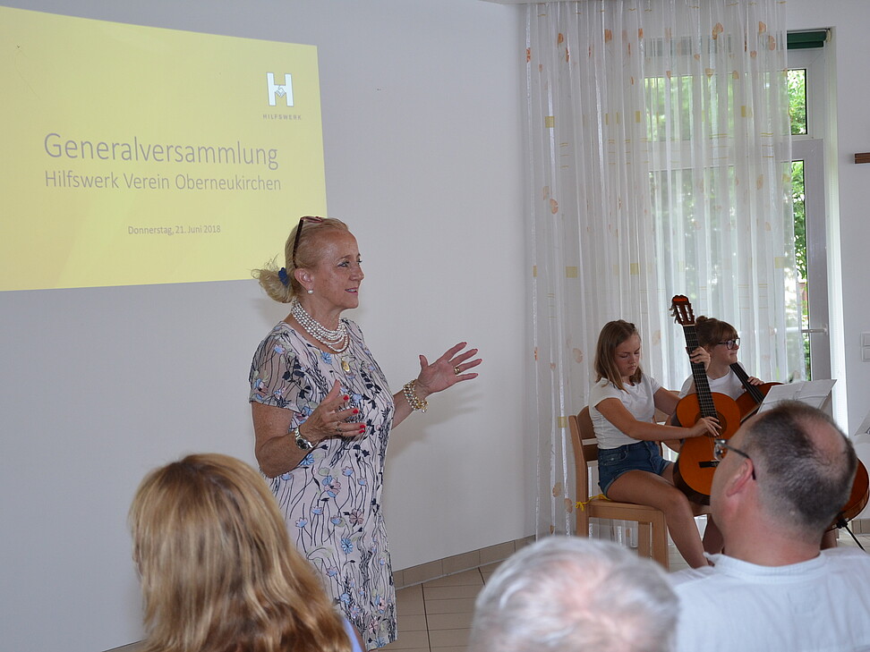 Frau Freundlinger bei ihrer Dankesrede