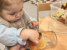 RHI Kids Betriebstagesstätte Kind beim Spielen