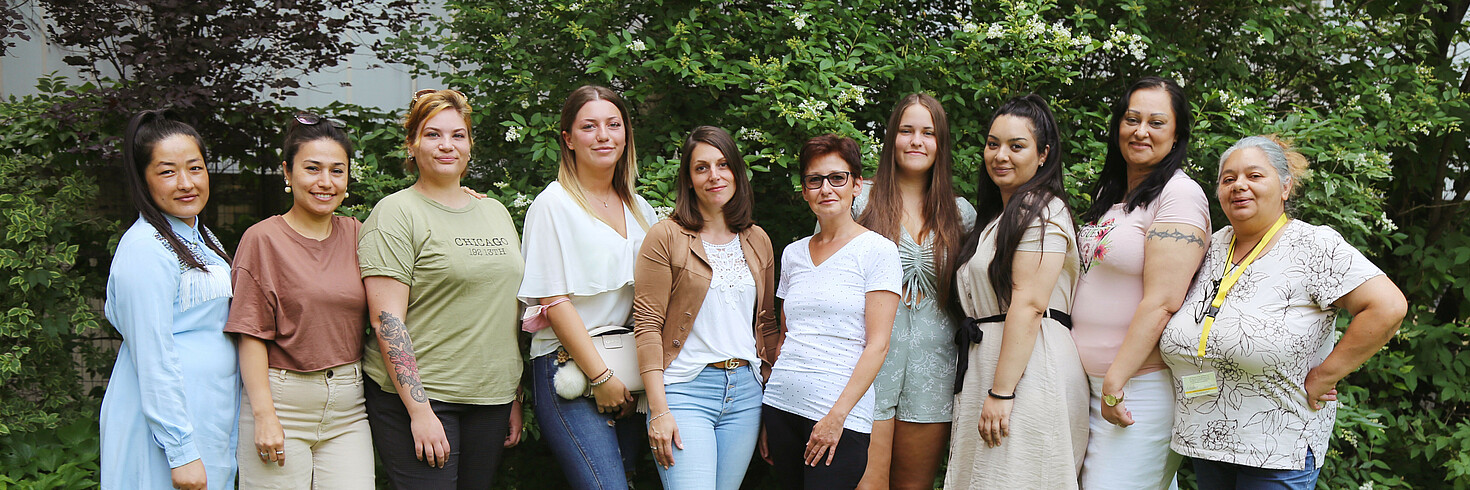 Gruppenfoto von mehreren Frauen