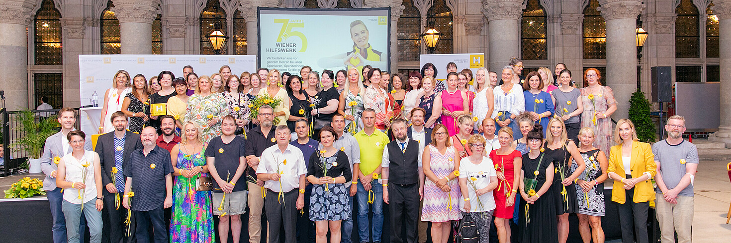 Gruppenfoto im Rathaus