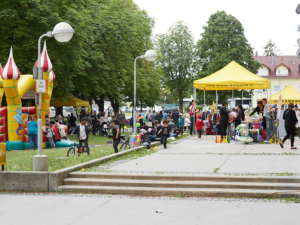Hüpfburg und Schminkstation waren die Highlights bei den Kindern
